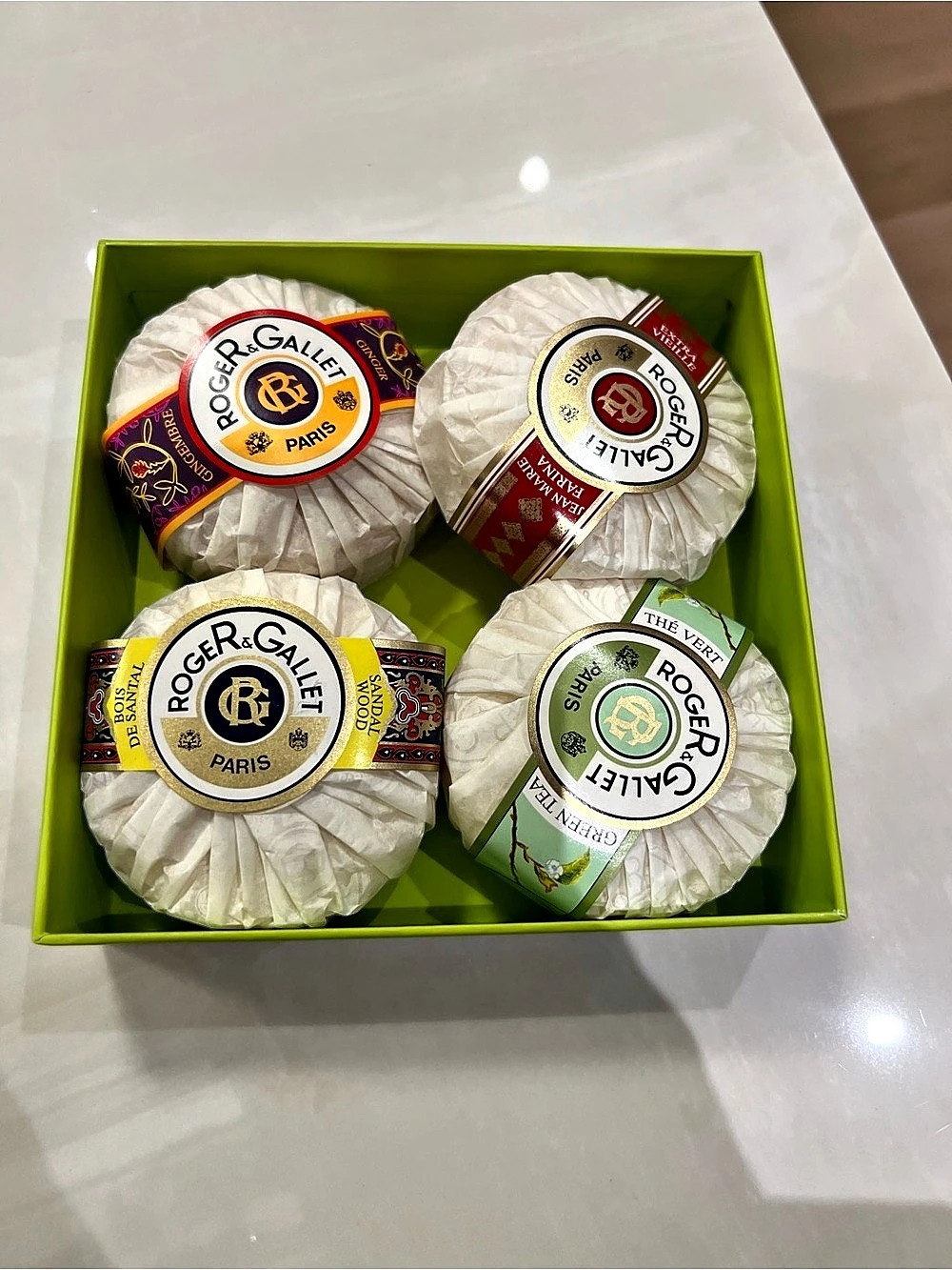 Roger & Gallet Assorted Perfumed Soaps Gift Set 4 x 100g